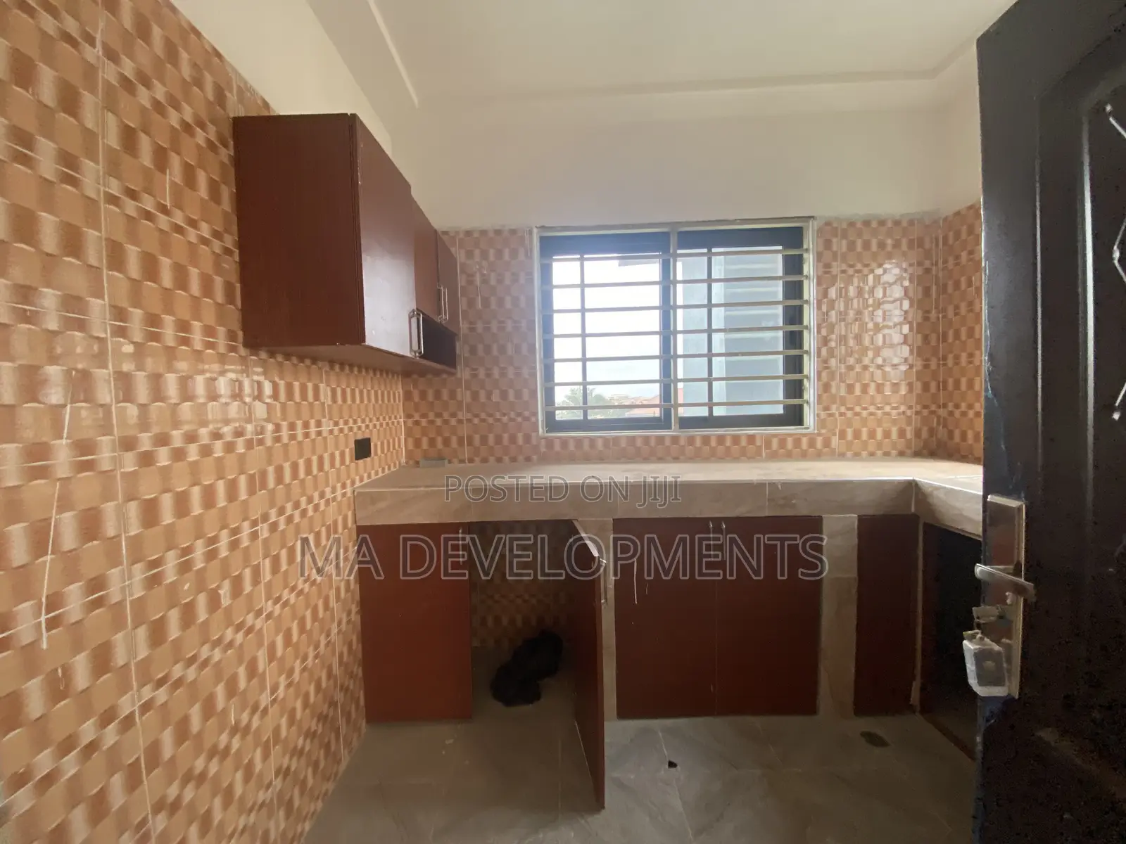 2bdrm Apartment in Madev Realty, Lapaz for rent