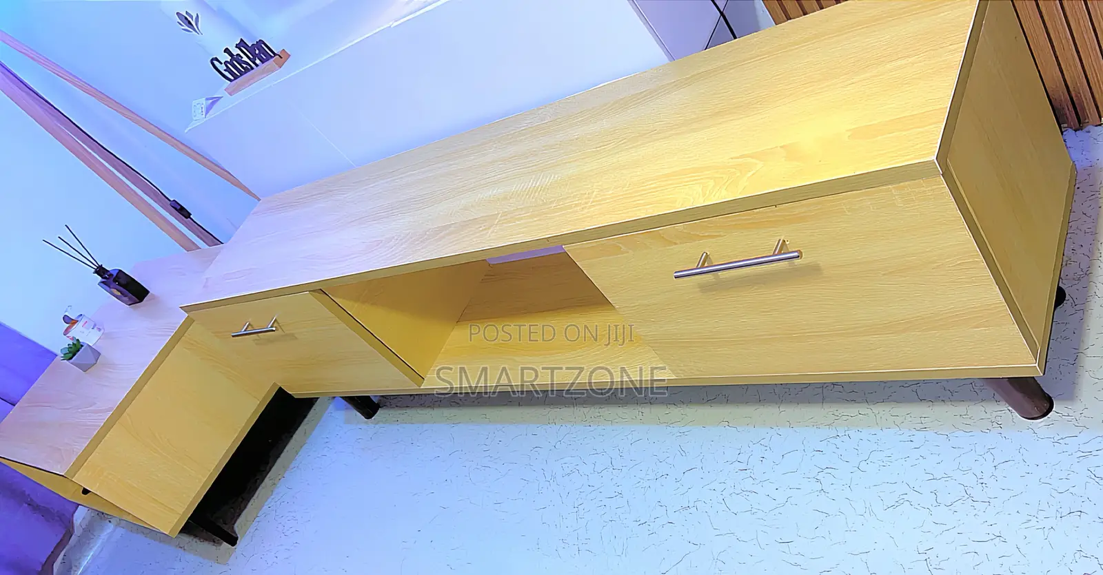 Foreign Wood TV Stand With Center Table