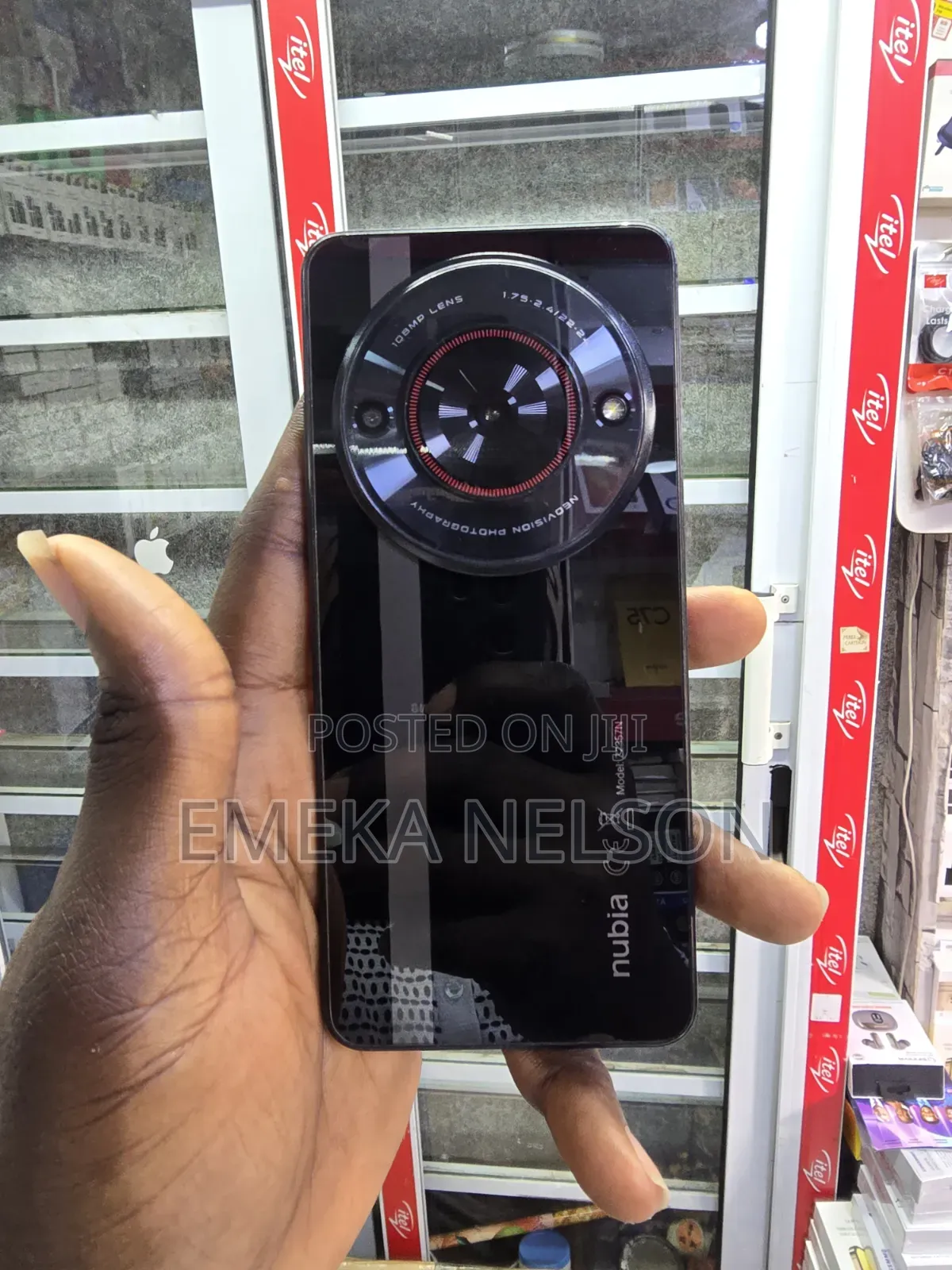 ZTE nubia Focus Pro 256 GB Black
