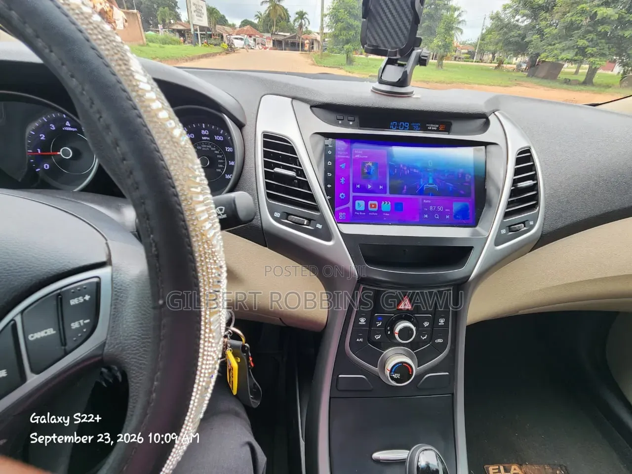 Hyundai Elantra Limited Sedan FWD (1.8L 4cyl 6A) 2016