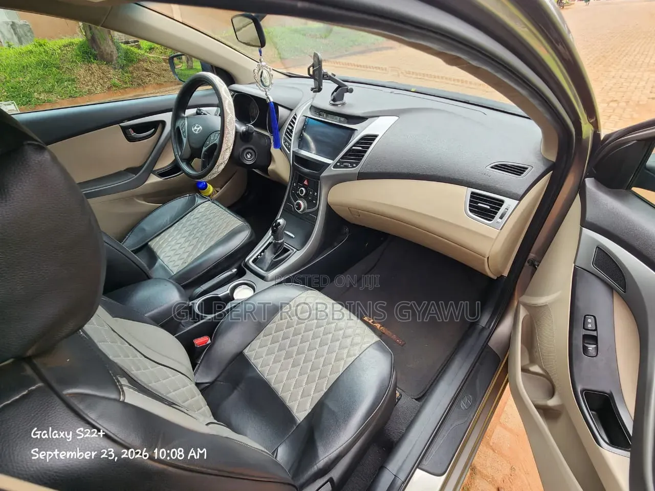 Hyundai Elantra Limited Sedan FWD (1.8L 4cyl 6A) 2016