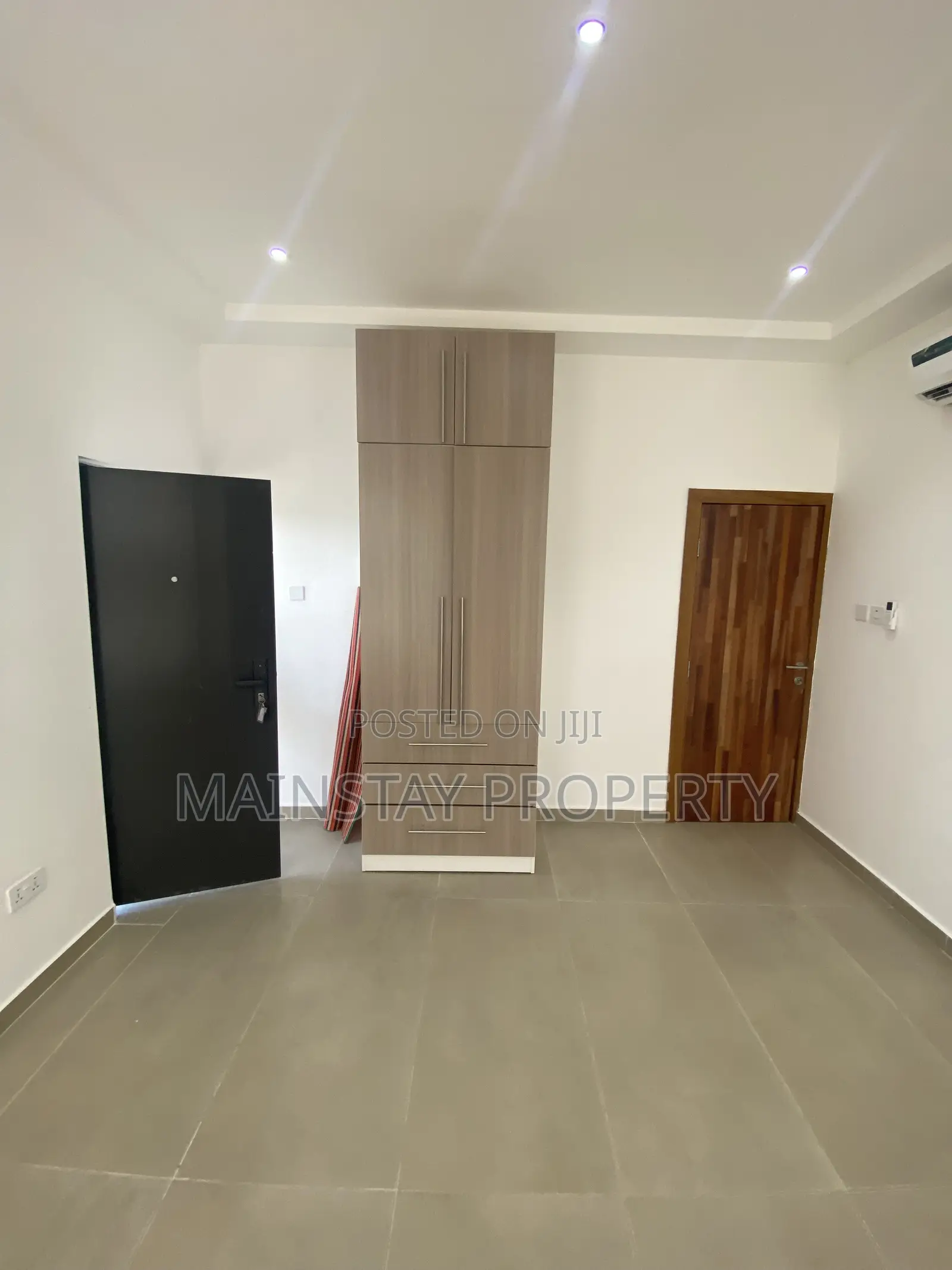 4bdrm Townhouse / Terrace in Mainstay Estates, East Legon for rent
