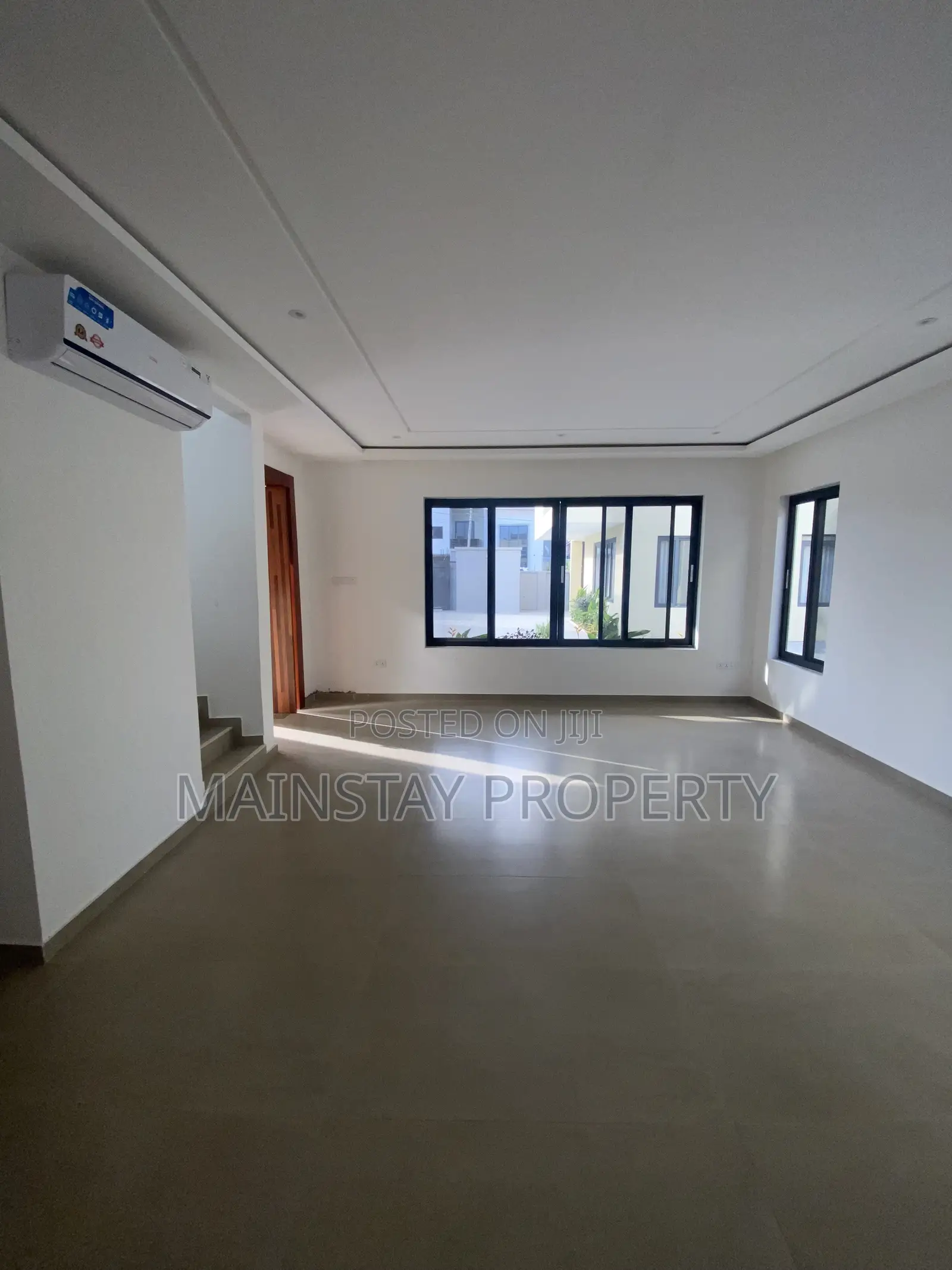4bdrm Townhouse / Terrace in Mainstay Estates, East Legon for rent