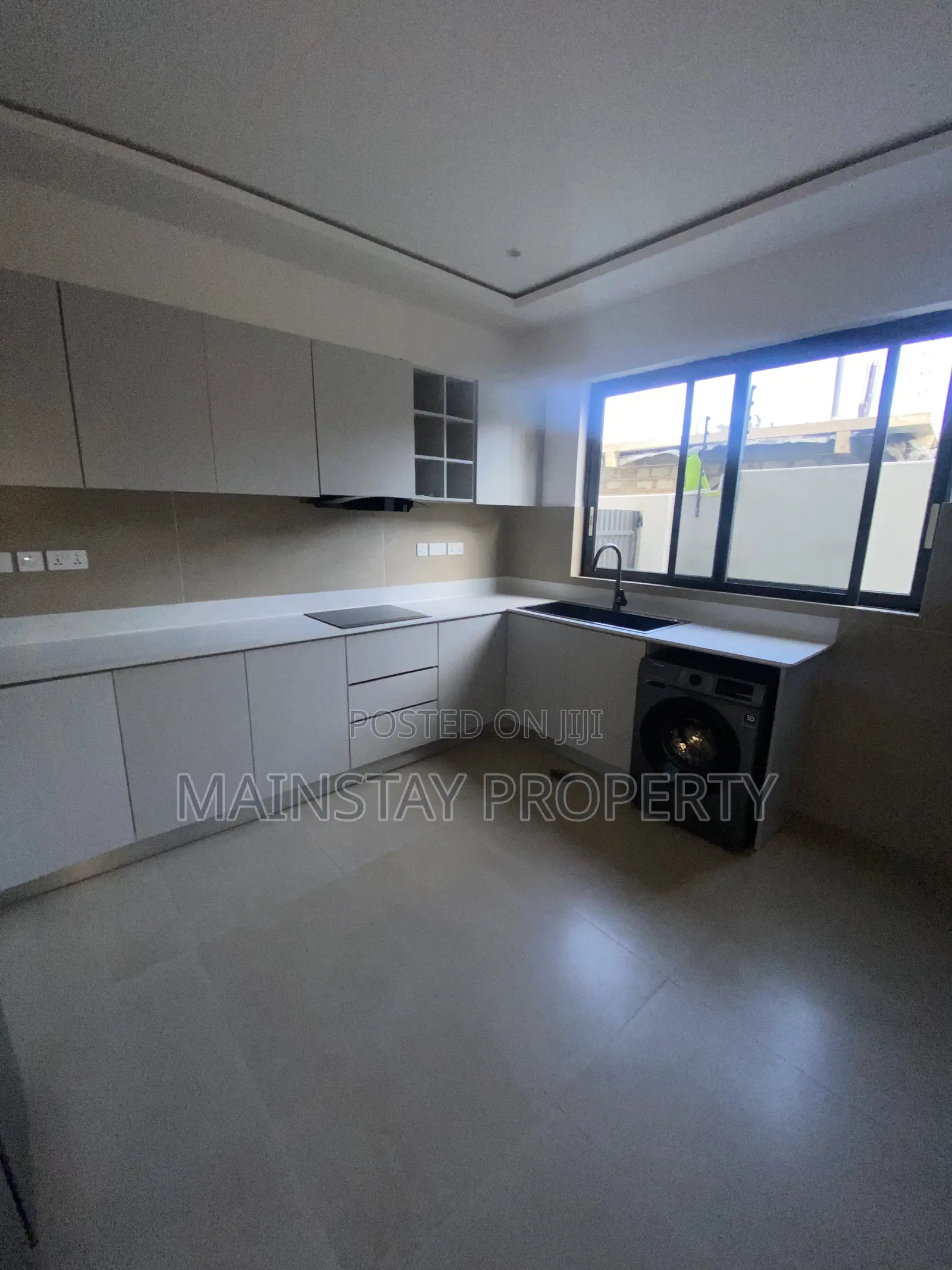 4bdrm Townhouse / Terrace in Mainstay Estates, East Legon for rent