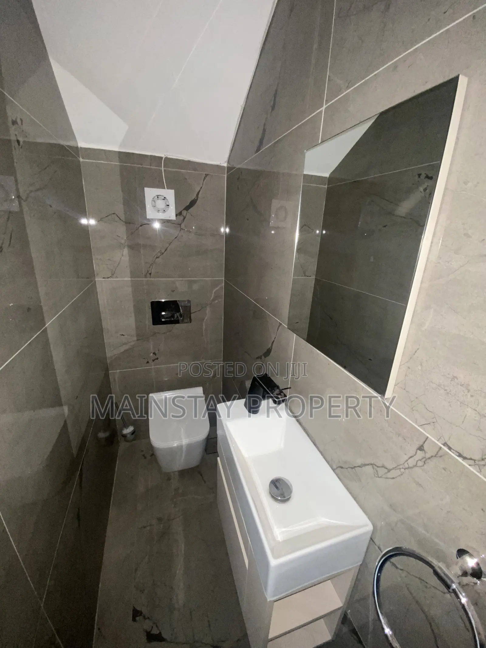 4bdrm Townhouse / Terrace in Mainstay Estates, East Legon for rent