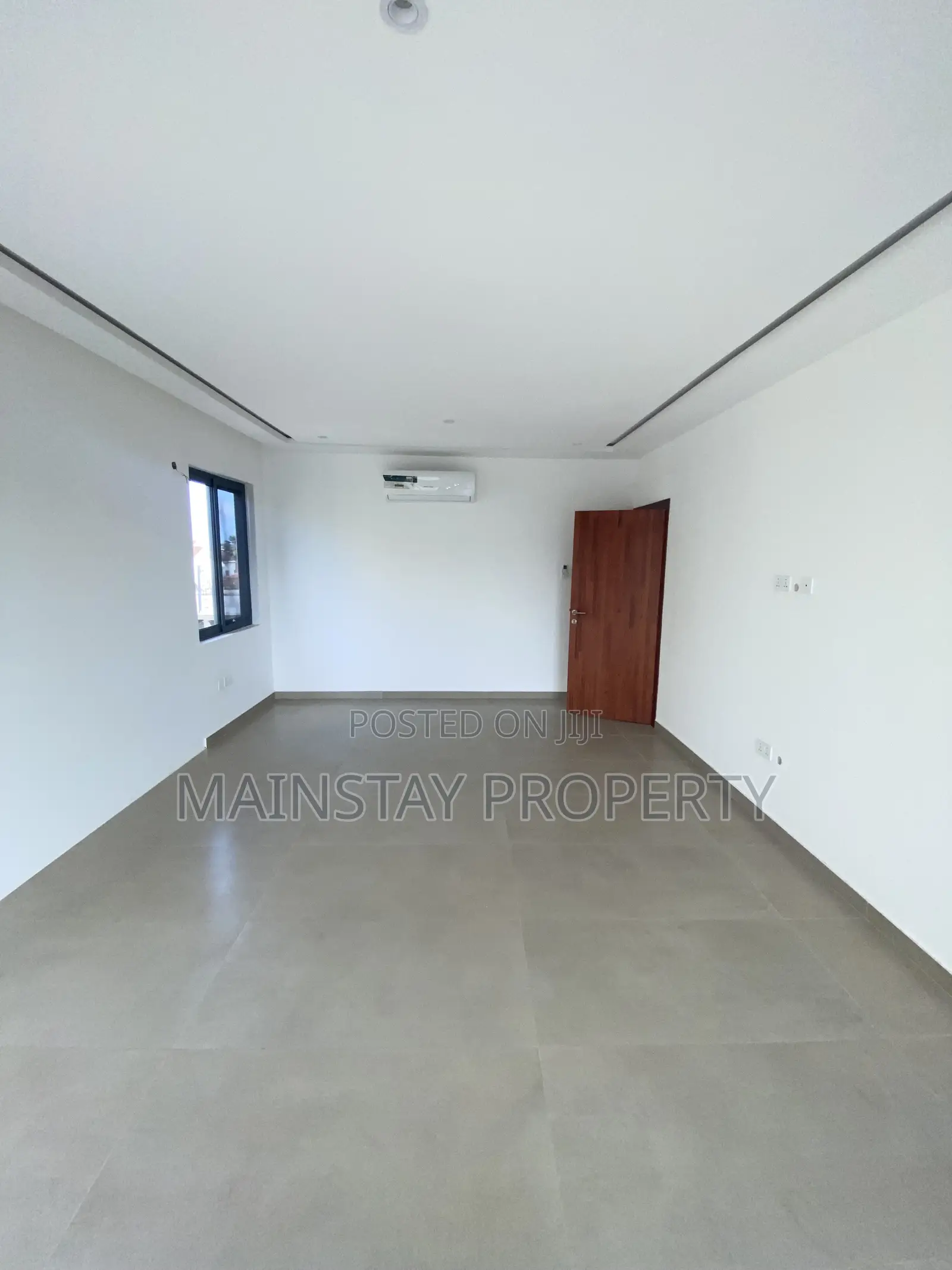 4bdrm Townhouse / Terrace in Mainstay Estates, East Legon for rent