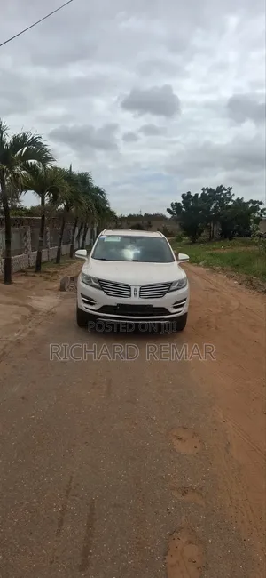 Lincoln MKZ 2017 White