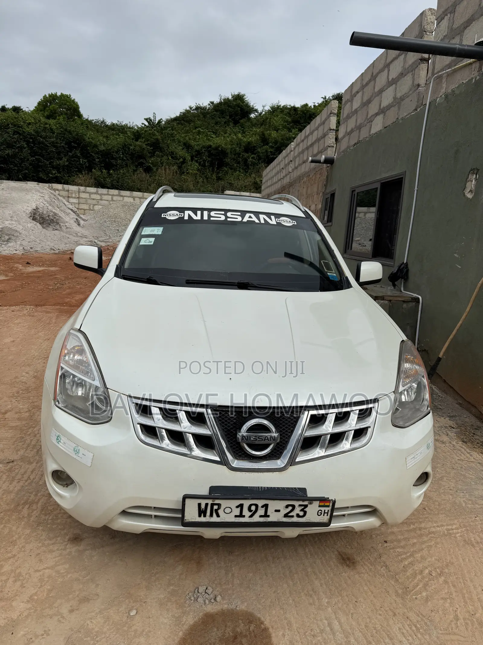 Nissan Rogue SV 2012 White