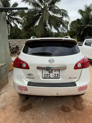 Nissan Rogue SV 2012 White