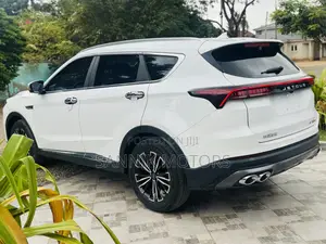 Jetour X70 Plus 1.5 7-Seater FWD 2022 White