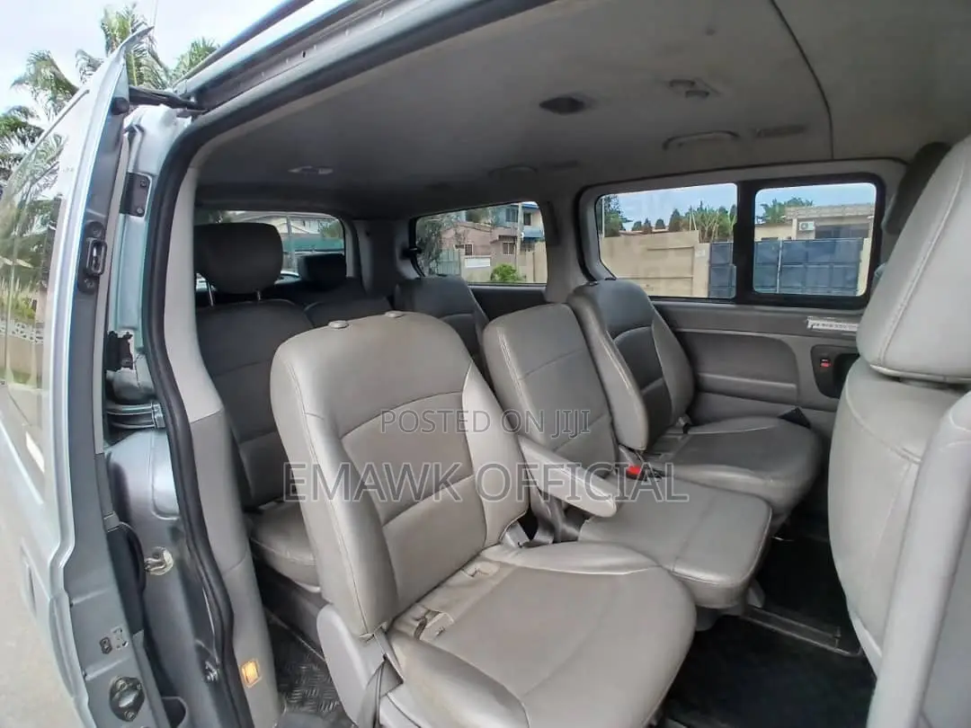 Hyundai Starex 2016 Grey