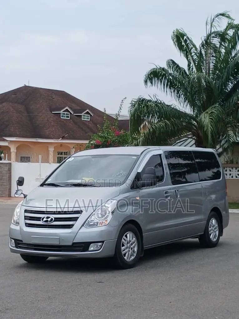 Hyundai Starex 2016 Grey