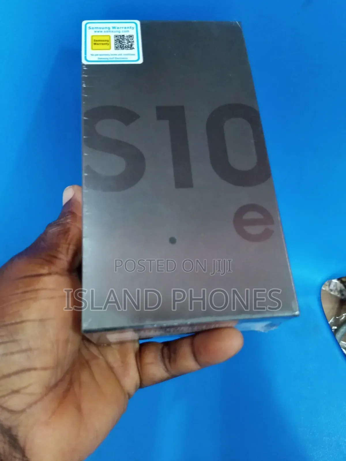 New Samsung Galaxy S10e 128 GB Black