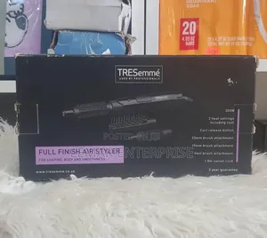 TRESemmé Full Finish Air Styler 300W Hot Air Hair Dry Style Brush