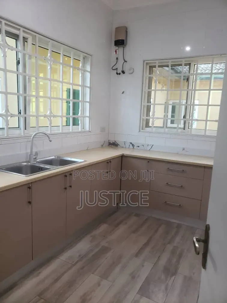 4bdrm House in Mayfair Estate East, Tseaddo for rent