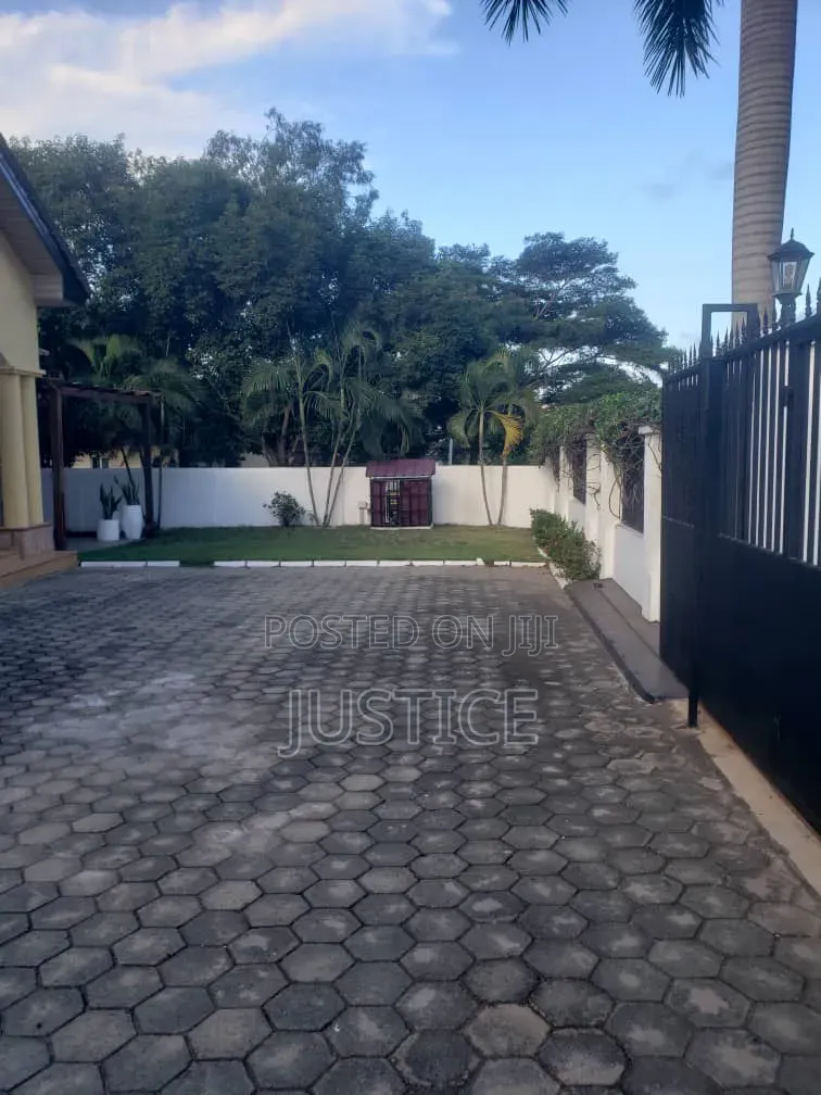 4bdrm House in Mayfair Estate East, Tseaddo for rent