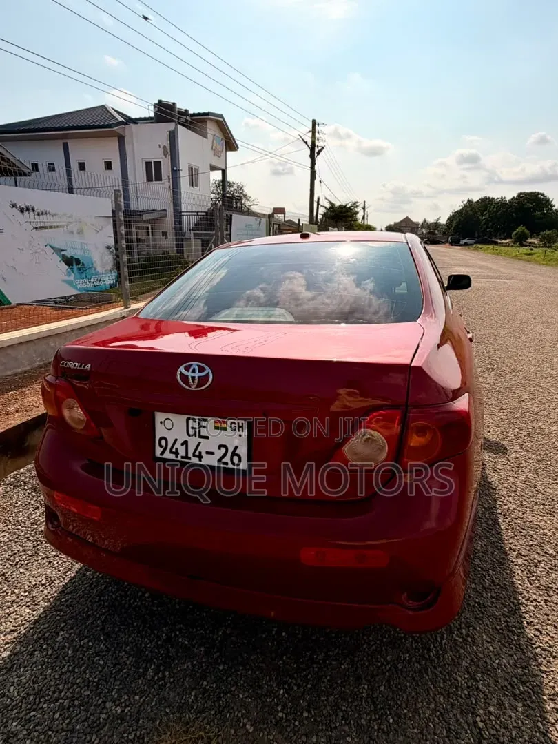 Toyota Corolla 2011 Red