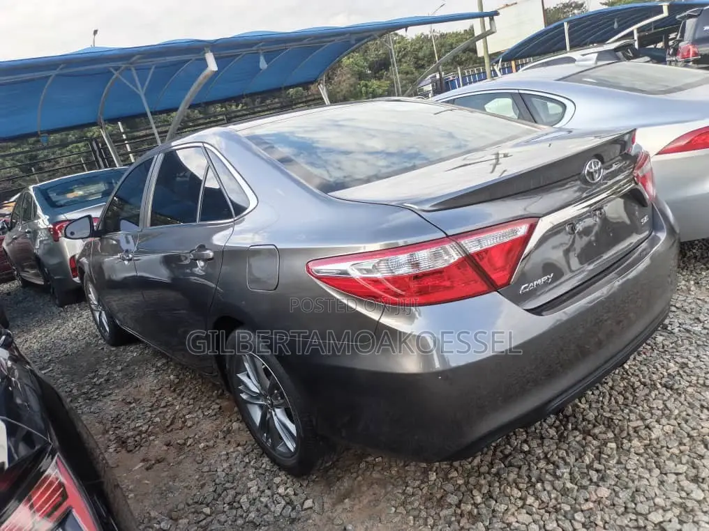 Toyota Camry 2017 Gray