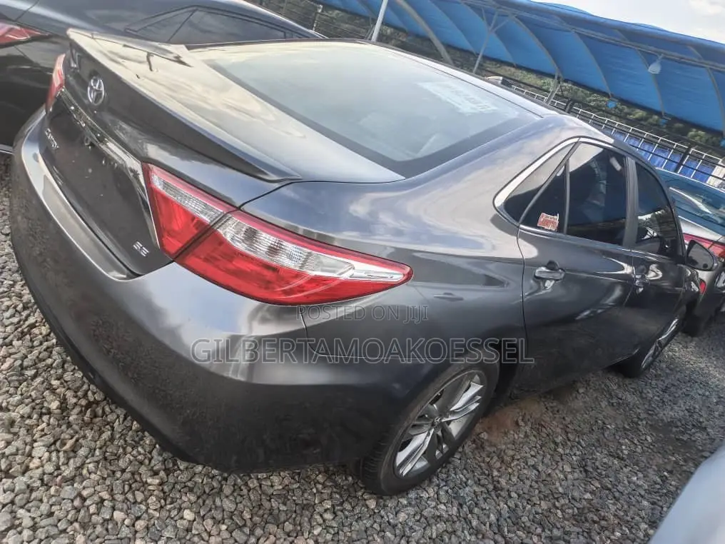 Toyota Camry 2017 Gray