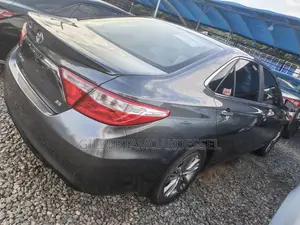 Toyota Camry 2017 Gray