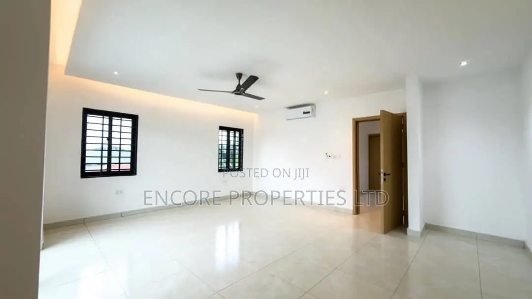 4bdrm House in Oyarifa for sale