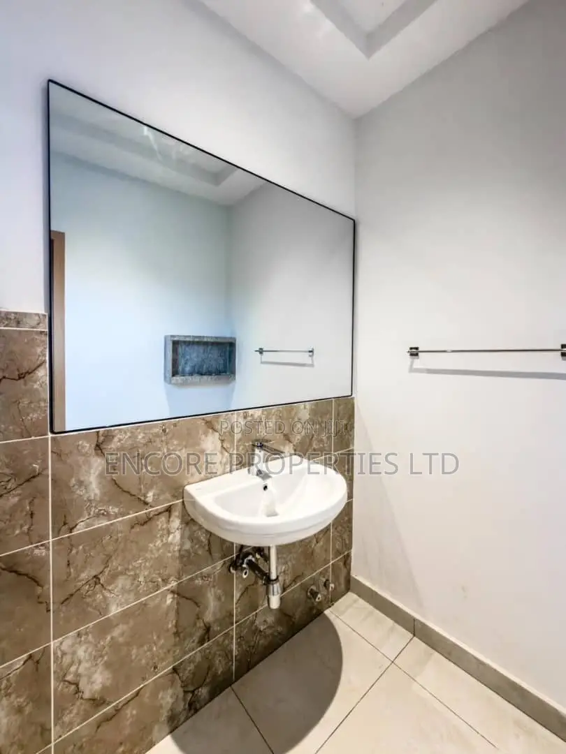 4bdrm House in Oyarifa for sale