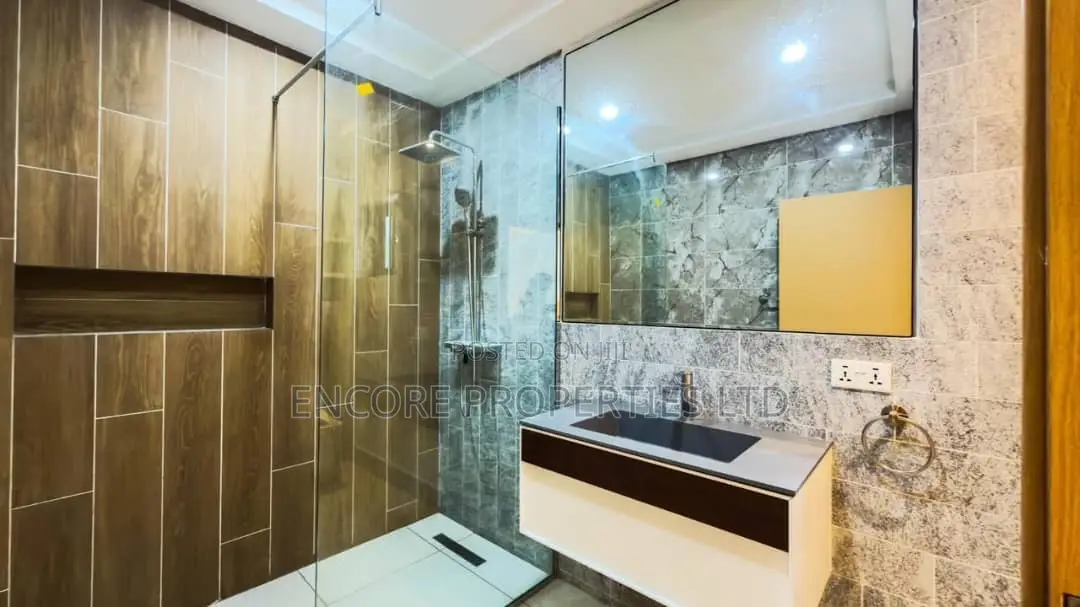 4bdrm House in Oyarifa for sale