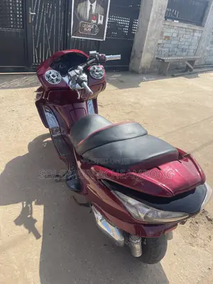 Honda Forza 2023 Pink