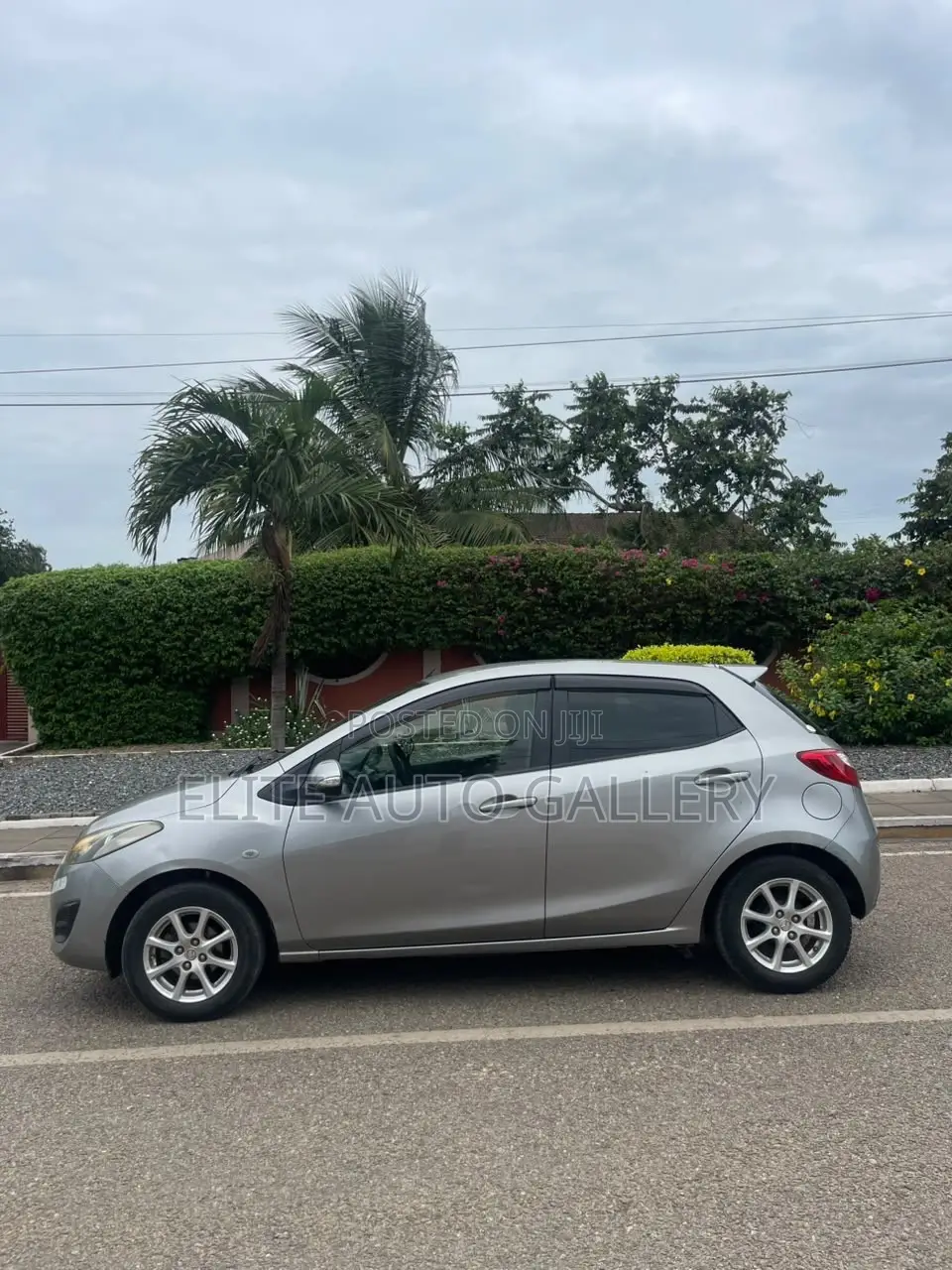 Mazda Demio 2012 Gray