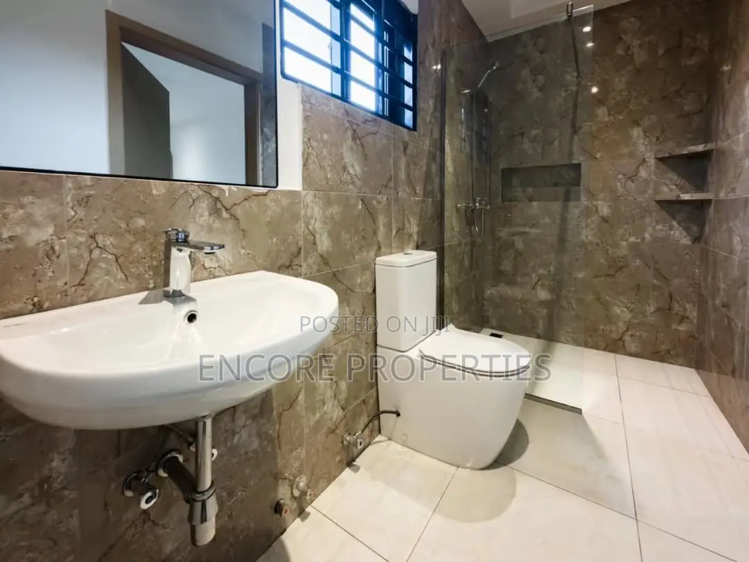 4bdrm House in Oyarifa for sale