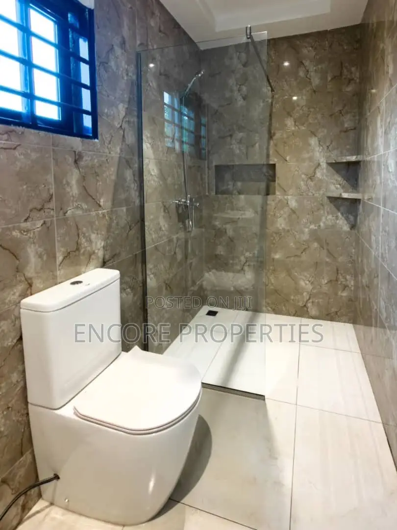 4bdrm House in Oyarifa for sale