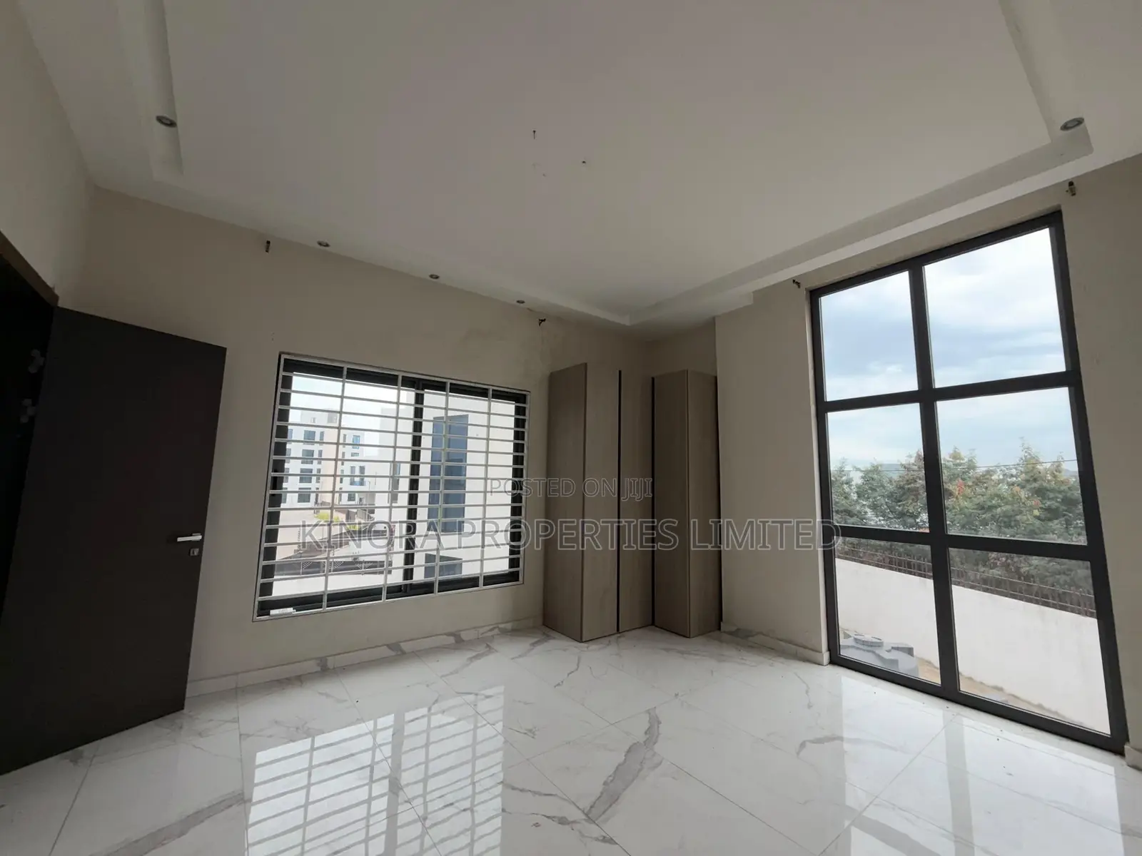 4bdrm Duplex in Adjiganor, Adjiriganor for rent