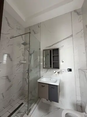 4bdrm Duplex in Adjiganor, Adjiriganor for rent