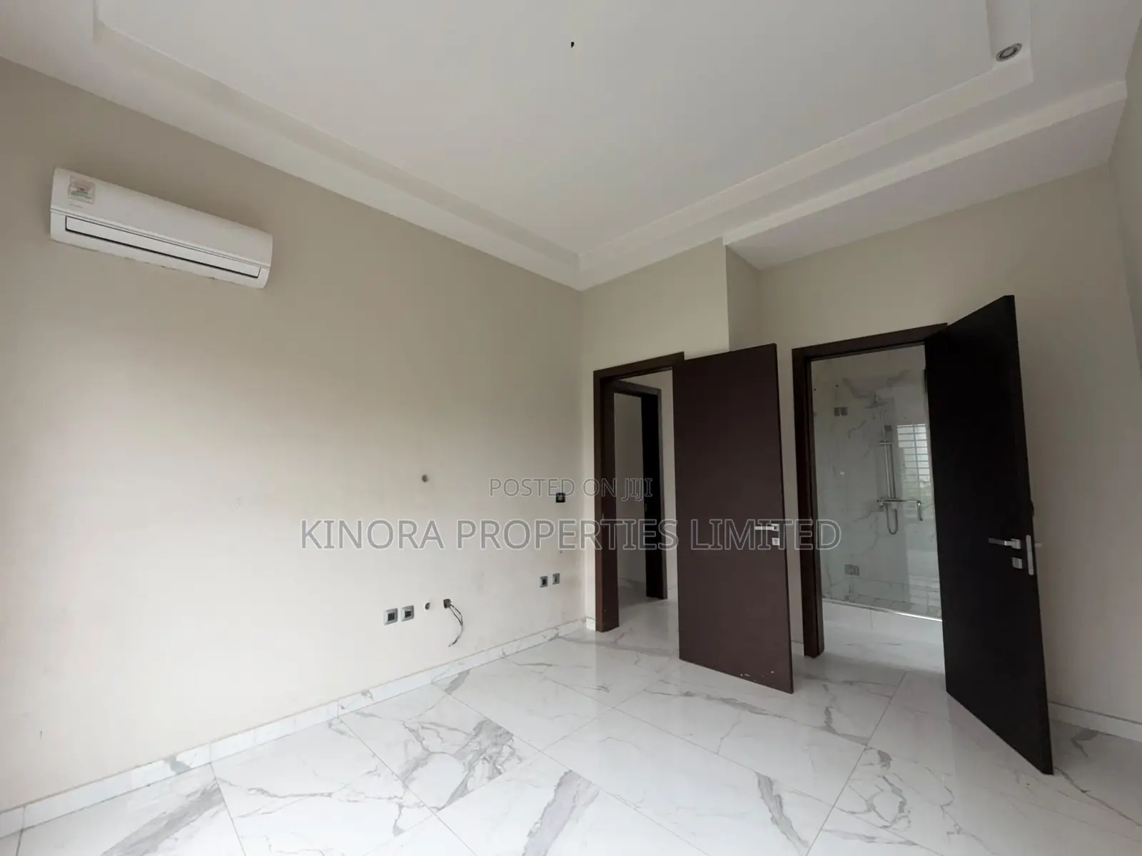 4bdrm Duplex in Adjiganor, Adjiriganor for rent