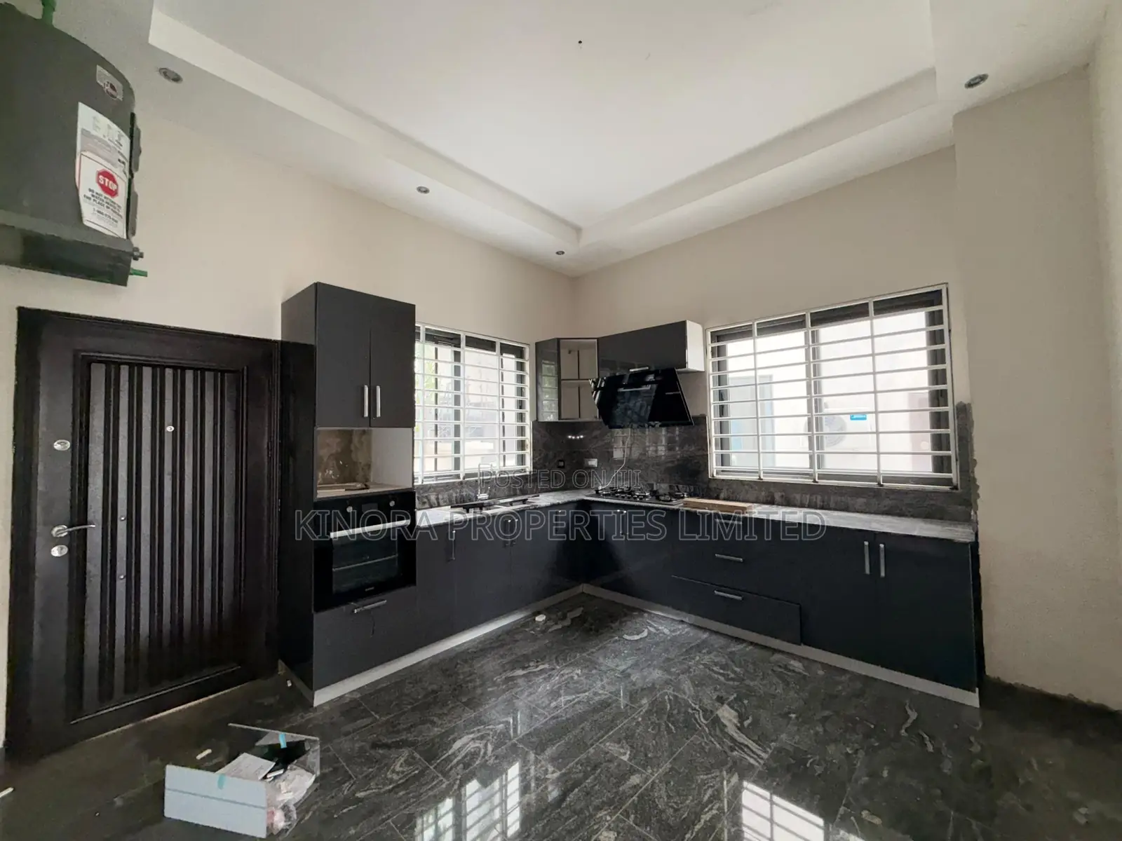 4bdrm Duplex in Adjiganor, Adjiriganor for rent