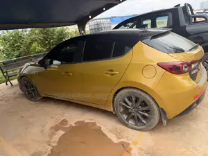 Mazda 3 2014 Gold