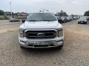 Ford F-150 XLT 2022 White