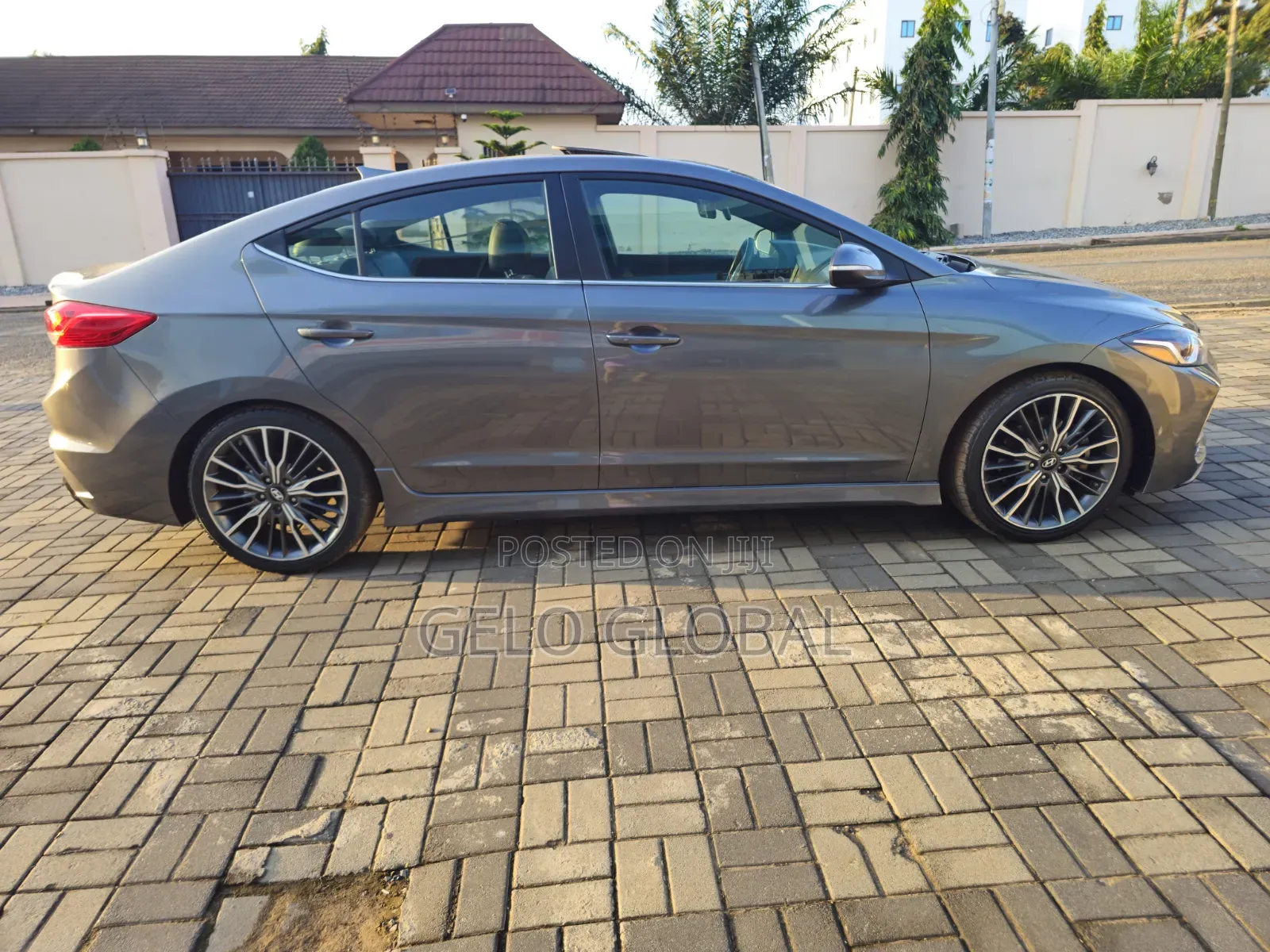 Hyundai Elantra 2018 Gray