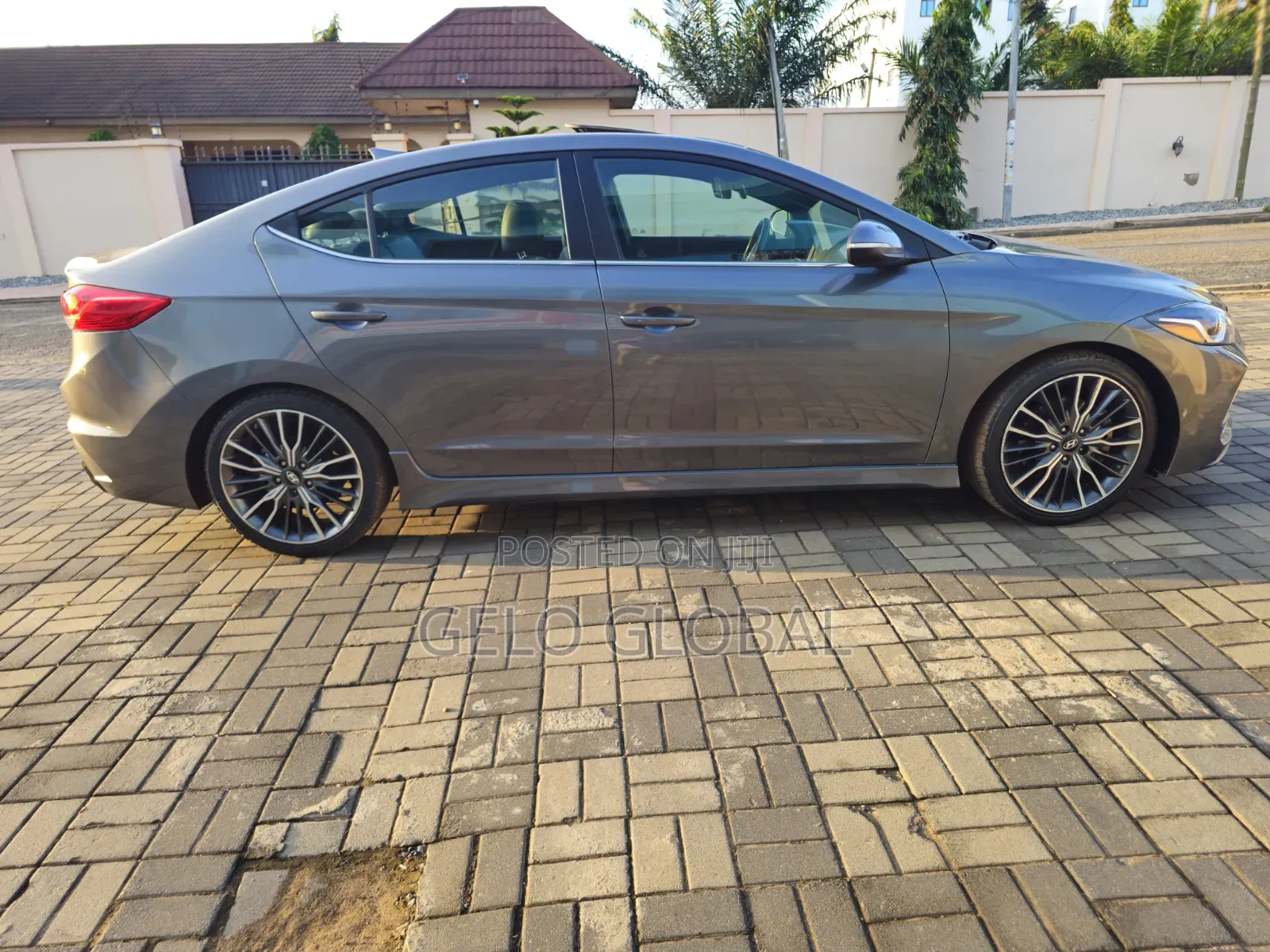 Hyundai Elantra 2018 Gray