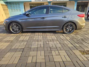 Hyundai Elantra 2018 Gray