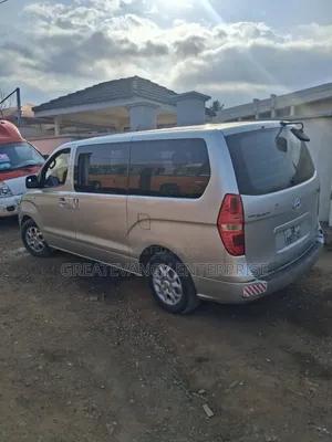 Hyundai Starex 2012 Grey