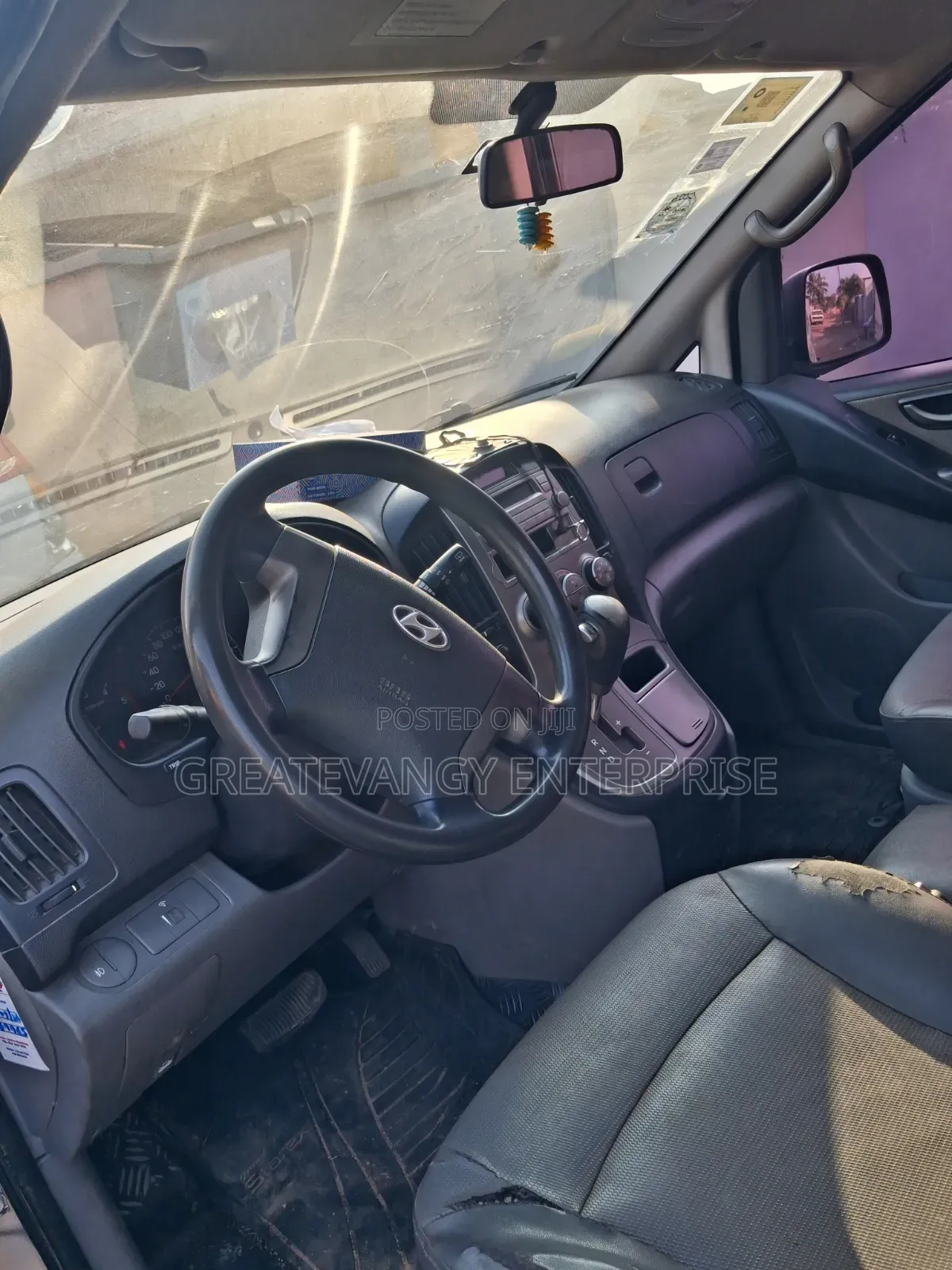 Hyundai Starex 2012 Grey