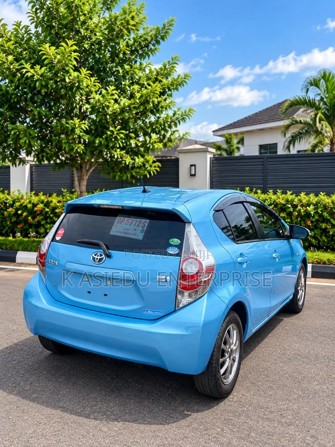 Toyota Aqua 2012 Blue