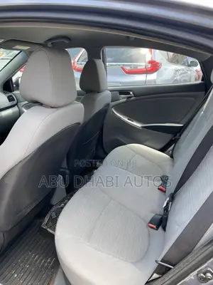 Hyundai Accent SE Sedan 2016 Silver