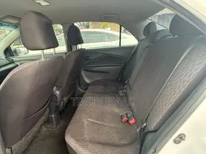Toyota Yaris 2012 White