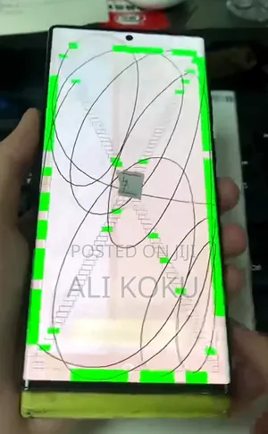 Samsung S22 Ultra Screen. With Burn
