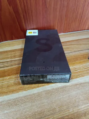 New Samsung Galaxy S22 5G 128 GB Black