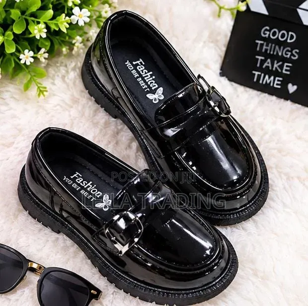 Black Shoe