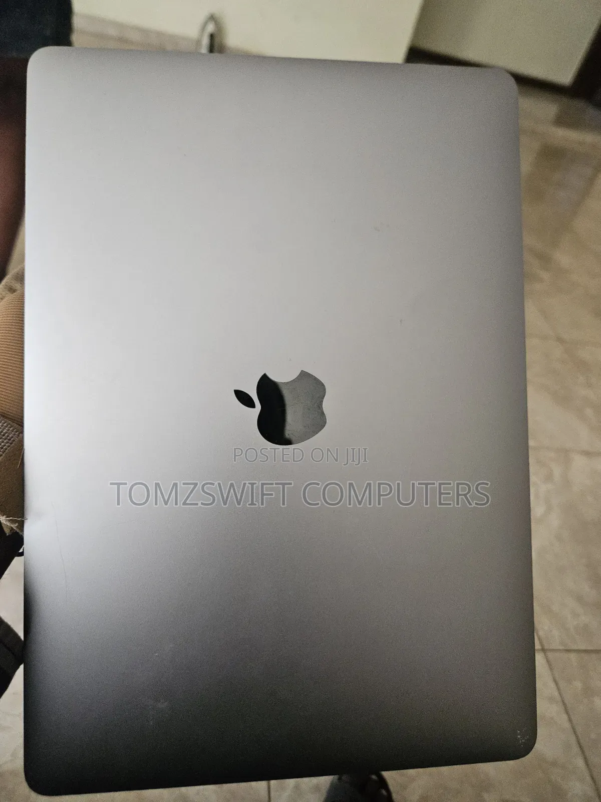 Laptop Apple MacBook Pro 2020 16GB Apple M1 SSHD (Hybrid) 512GB