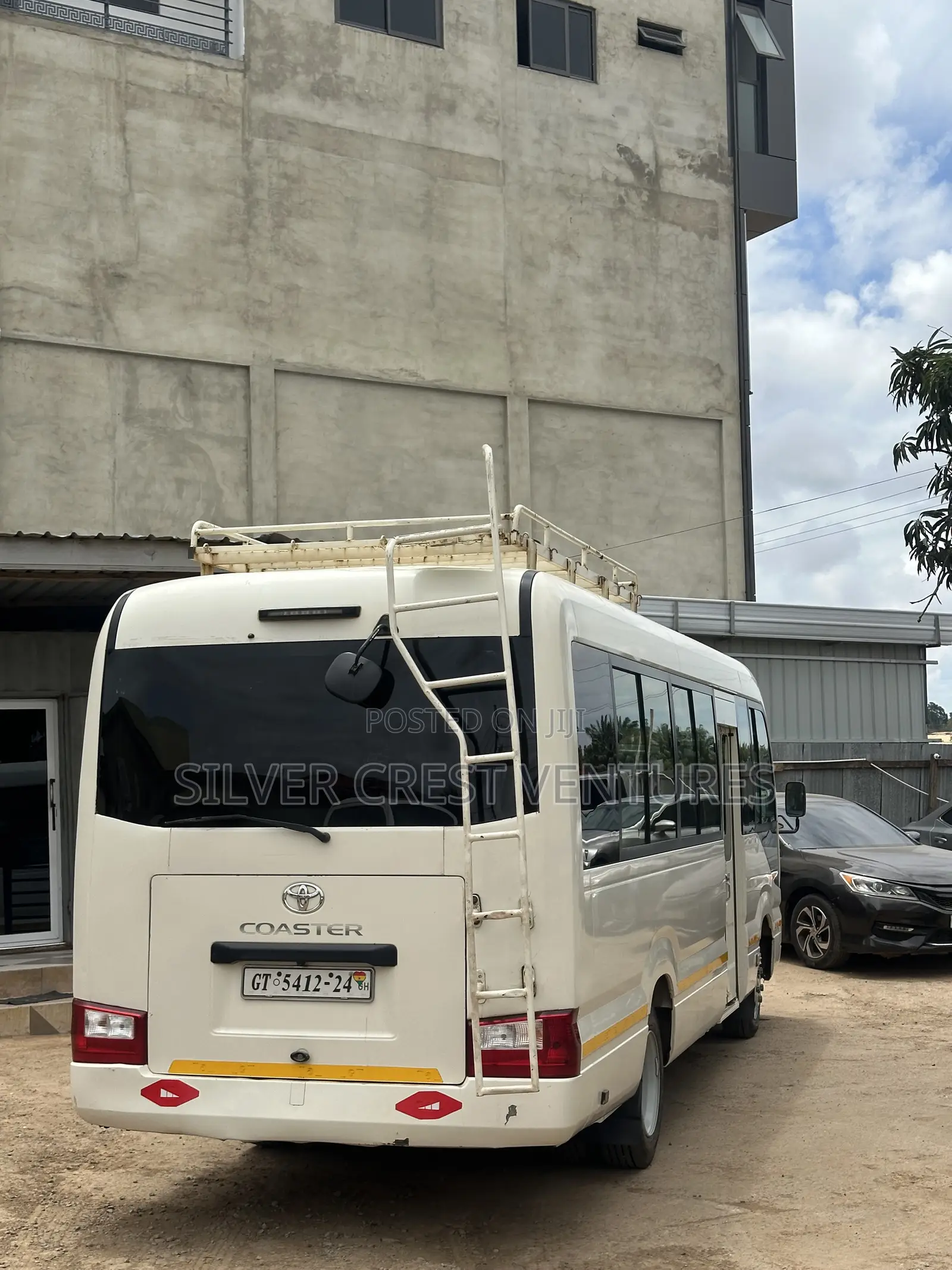 Toyota HiAce 2023 White